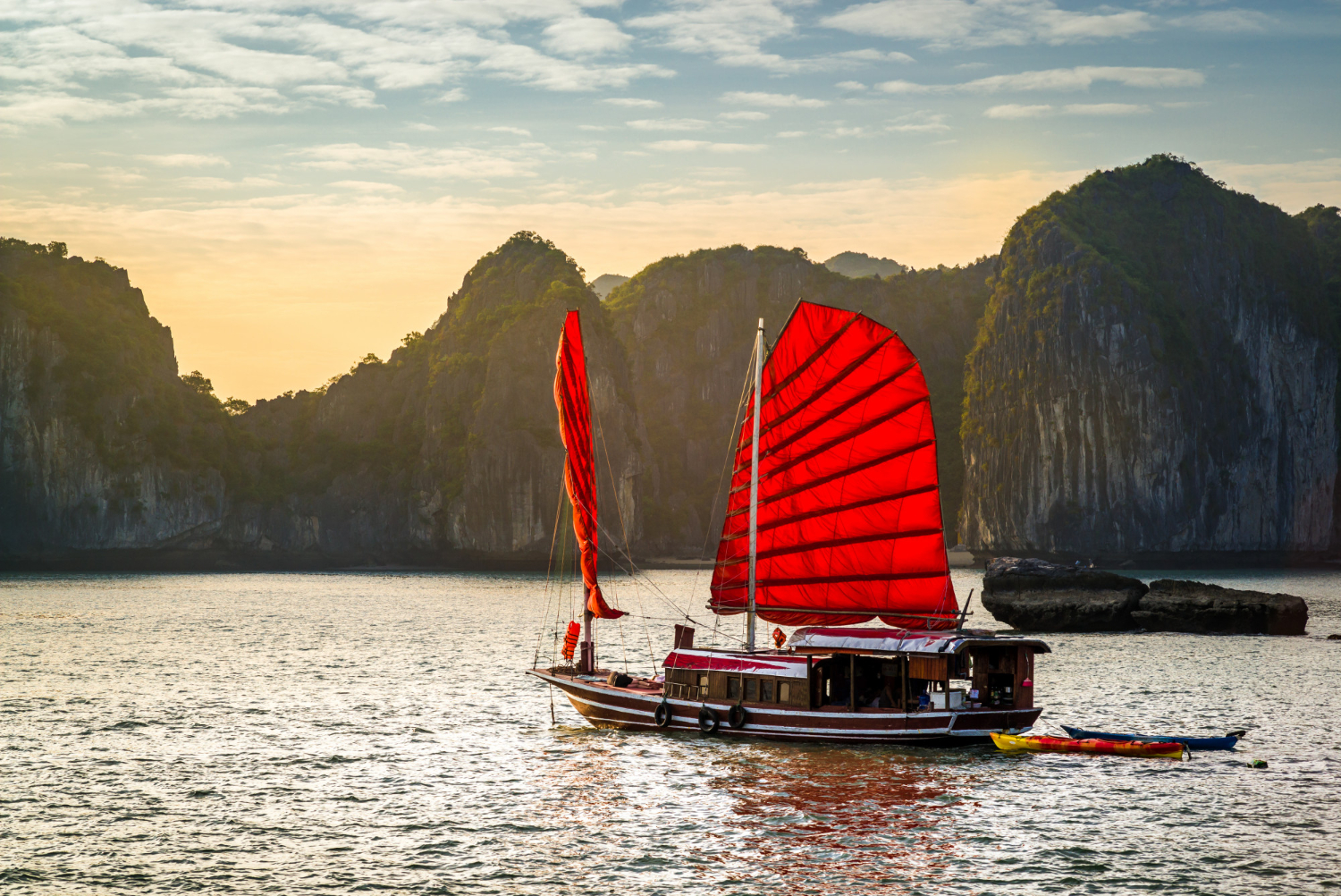 Ha Long Bay Cruise