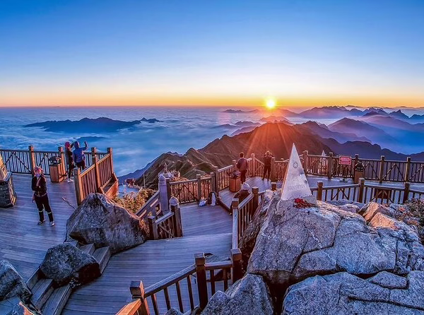 Sapa Fansiapan peak