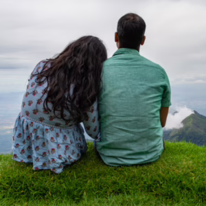 couple-in-munnar-get-my-tour-package