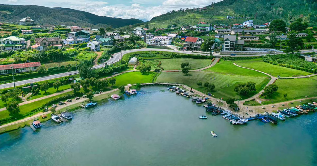 Gegory Lake in Nuwara Eliya, Sri Lanka